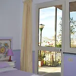 Le Ginestre Di Capri Bb & House ベッド・アンド・ブレックファスト 4*