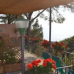 Le Ginestre Di Capri Bb & House 4*