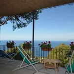 Le Ginestre Di Capri Bb & House 4*