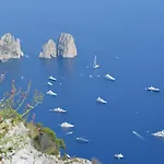 ベッド・アンド・ブレックファスト Le Ginestre Di Capri Bb & House アナカプリ