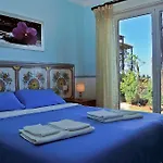 Le Ginestre Di Capri Bb & House ベッド・アンド・ブレックファスト 4*