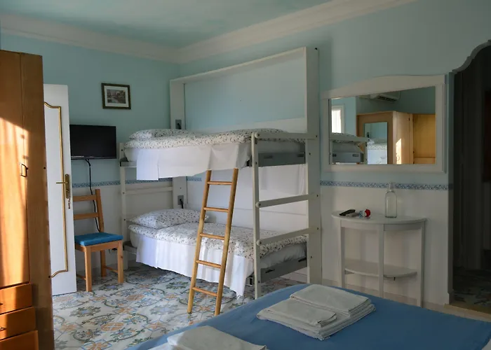 Le Ginestre Di Capri Bb & House Frühstückspension 4*