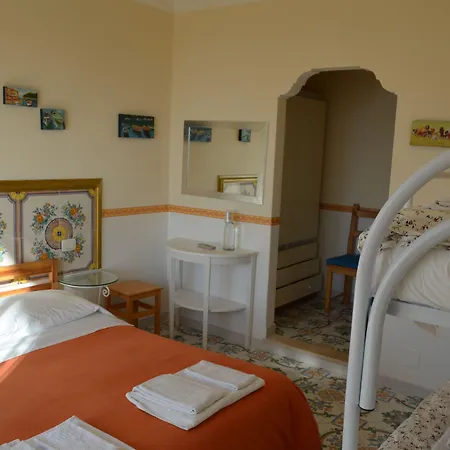 Le Ginestre Di Capri Bb & House أناكابْري