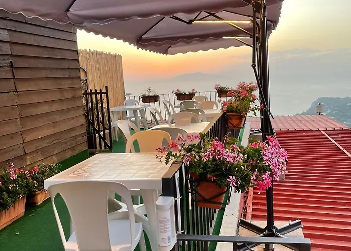 فندق مبيت وإفطار Le Ginestre Di Capri Bb & House