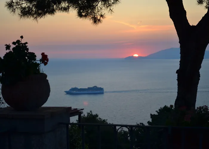 Le Ginestre Di Capri Bb & House فندق مبيت وإفطار 3*