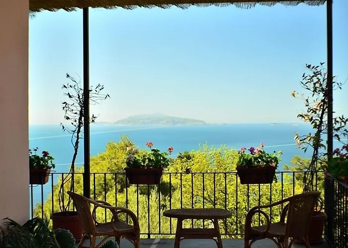 Le Ginestre Di Capri Bb & House فندق مبيت وإفطار أناكابْري