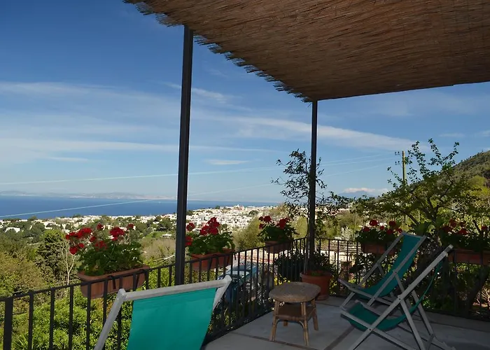 Le Ginestre Di Capri Bb & House 3*