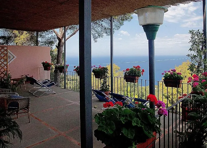 Le Ginestre Di Capri Bb & House