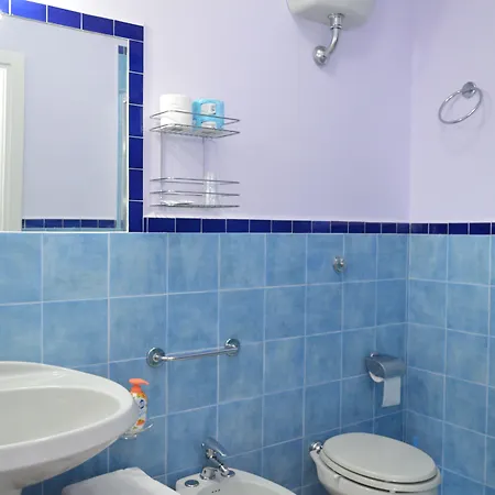 Le Ginestre Di Capri Bb&holiday House Bed & Breakfast 4*