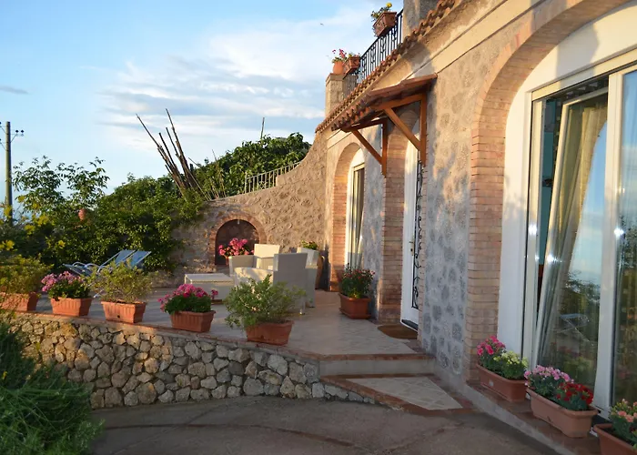 Le Ginestre Di Capri Bb & House 3* Анакапри