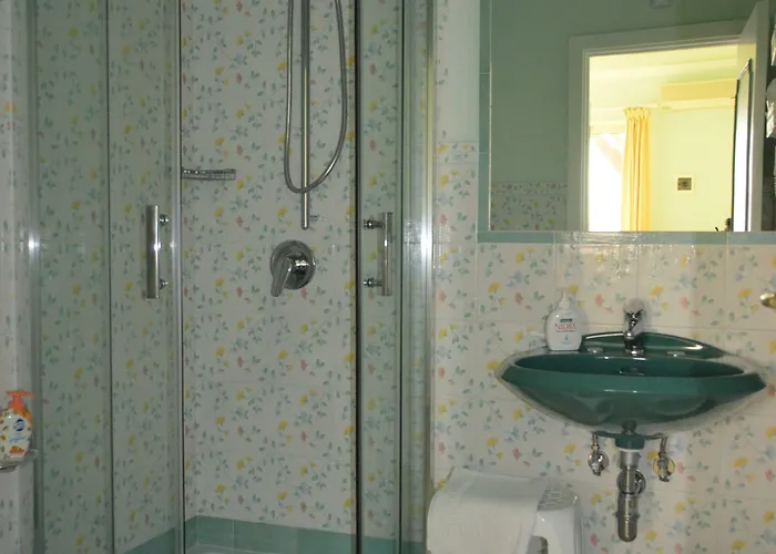 Le Ginestre Di Capri Bb & House 3* Анакапри