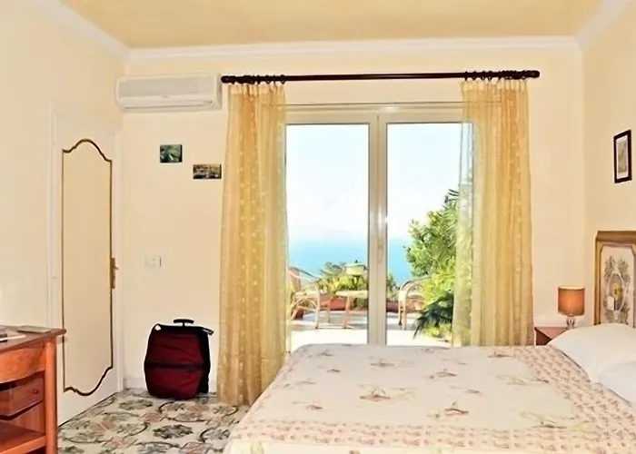 Le Ginestre Di Capri Bb & House 3* Анакапри