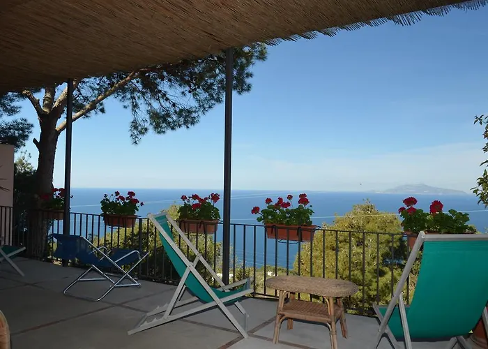 Le Ginestre Di Capri Bb & House 3*