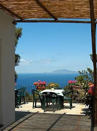 Bed and breakfast Le Ginestre Di Capri Bb & House 2*