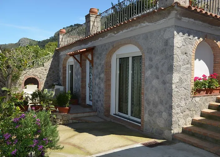 Le Ginestre Di Capri Bb & House לינה וארוחת בוקר אנה קאפרי