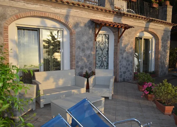 לינה וארוחת בוקר Le Ginestre Di Capri Bb & House אנה קאפרי