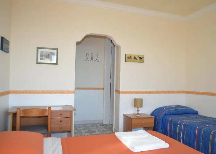 Le Ginestre Di Capri Bb & House 3*